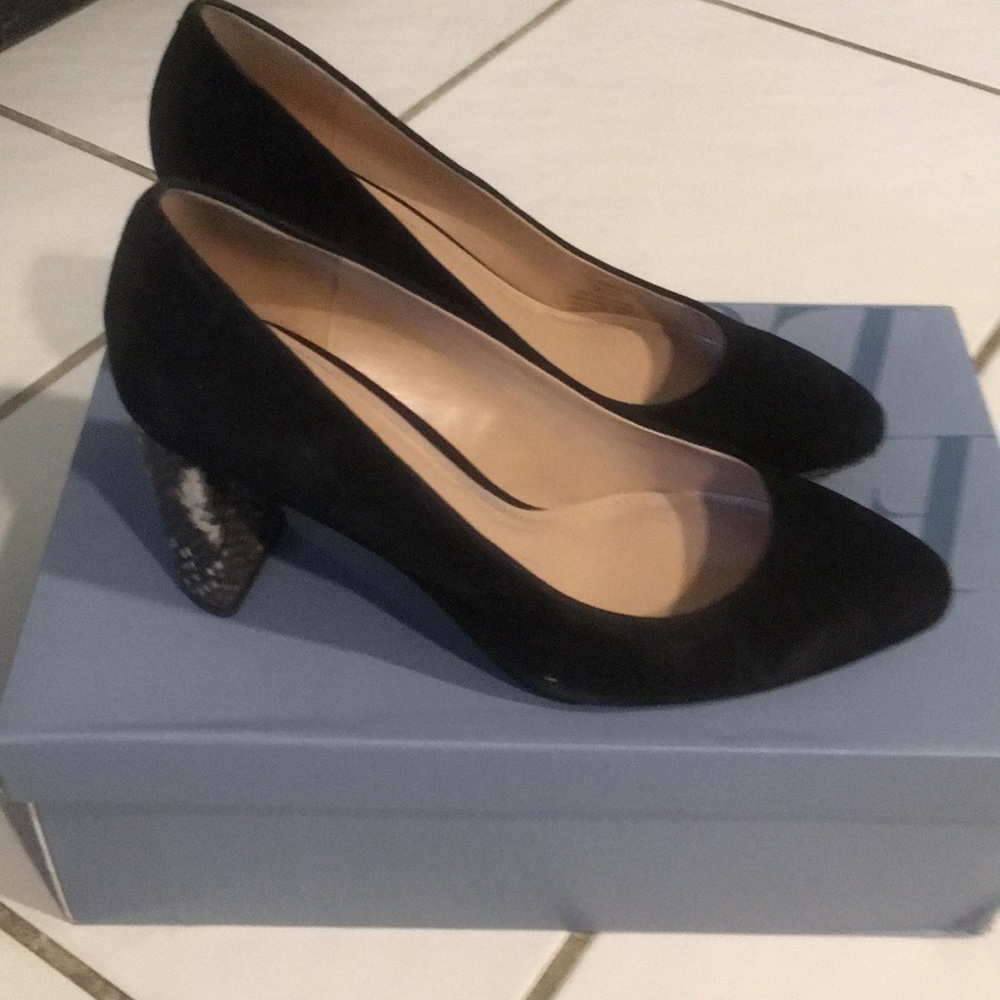Shoe